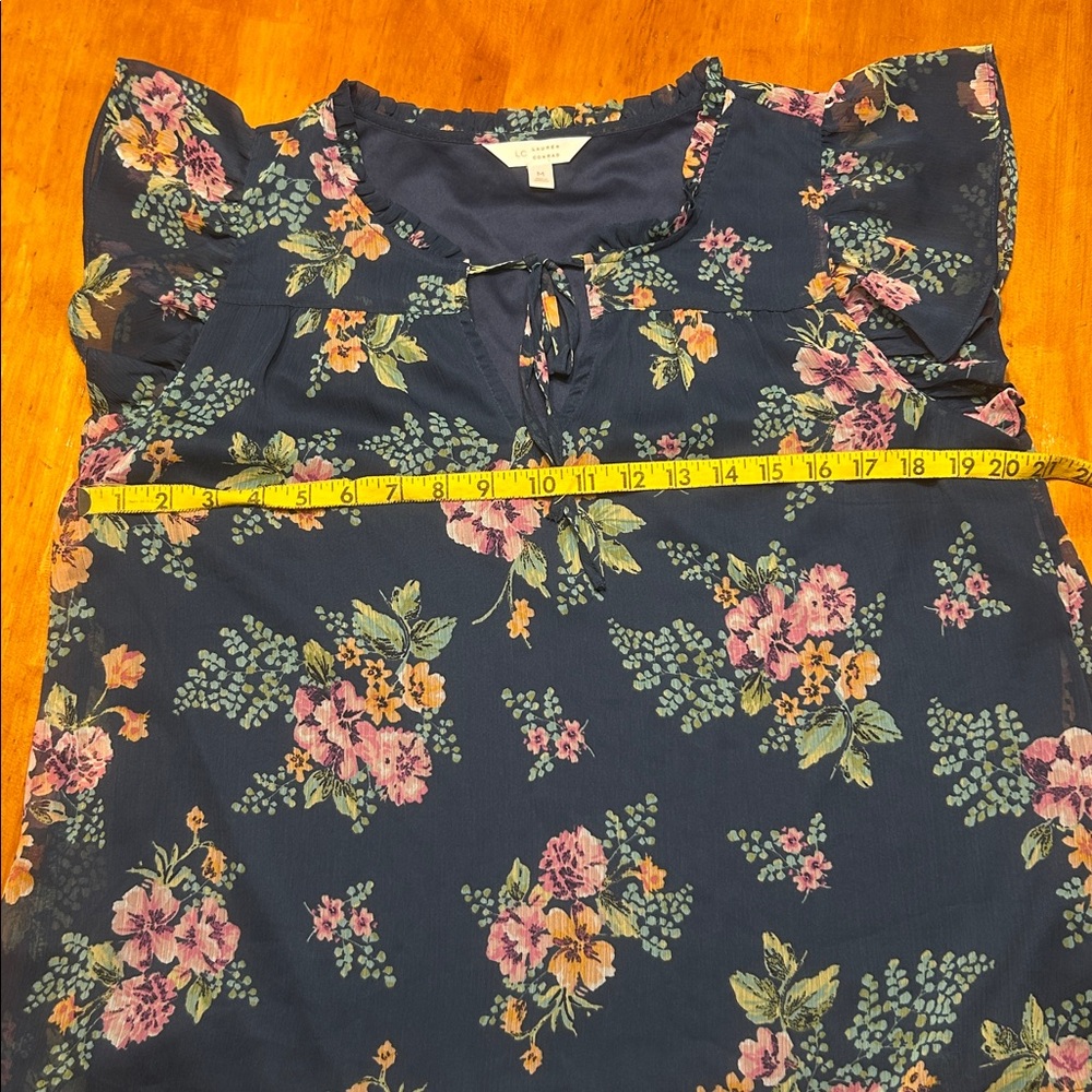 LC Lauren Conrad Sleeveless Floral Tie Front Flutter Sleeve Blouse Blue Pink - Picture 6 of 7